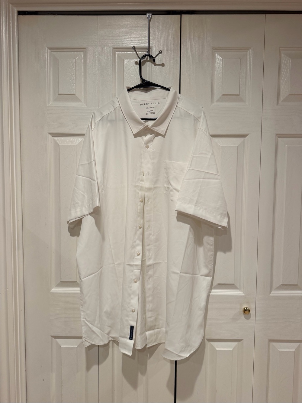 Perry Ellis White Short-Sleeve Casual Button-Down Shirt